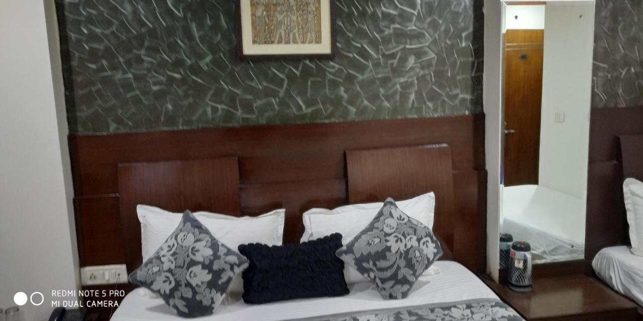 Adb Rooms Udhav Palace New Delhi Ngoại thất bức ảnh