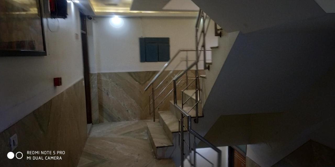 Adb Rooms Udhav Palace New Delhi Ngoại thất bức ảnh