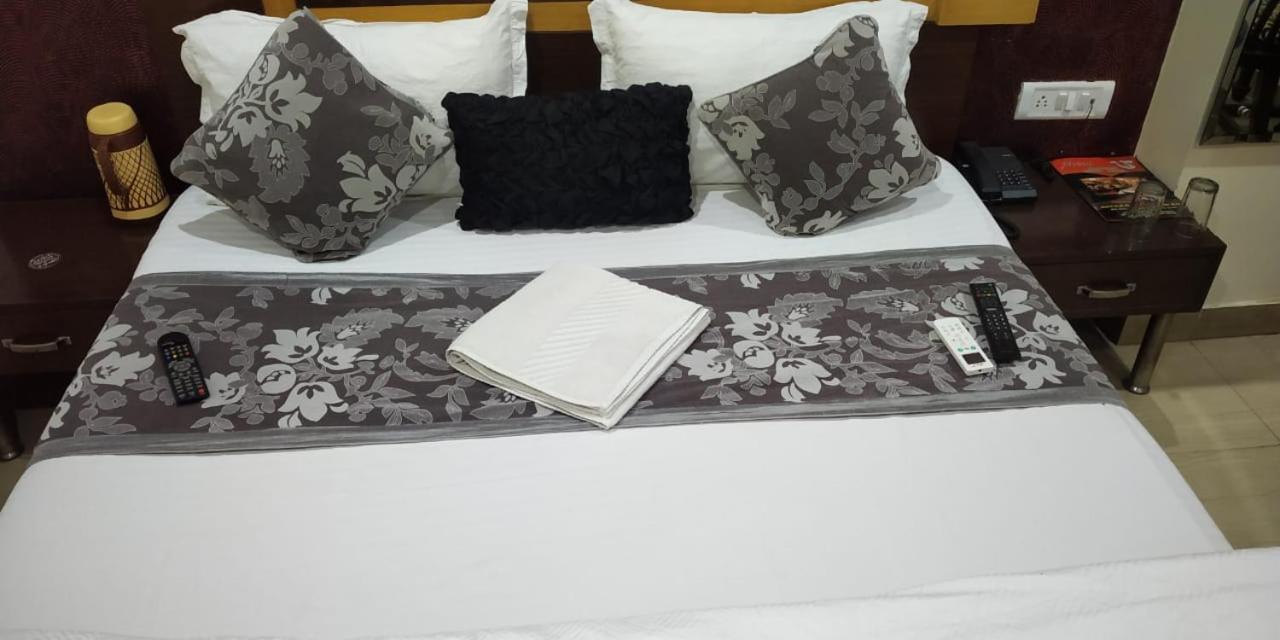 Adb Rooms Udhav Palace New Delhi Ngoại thất bức ảnh