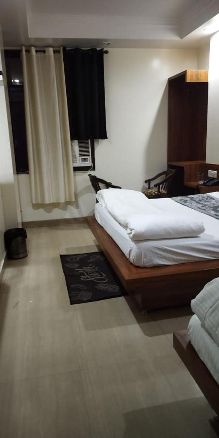 Adb Rooms Udhav Palace New Delhi Ngoại thất bức ảnh