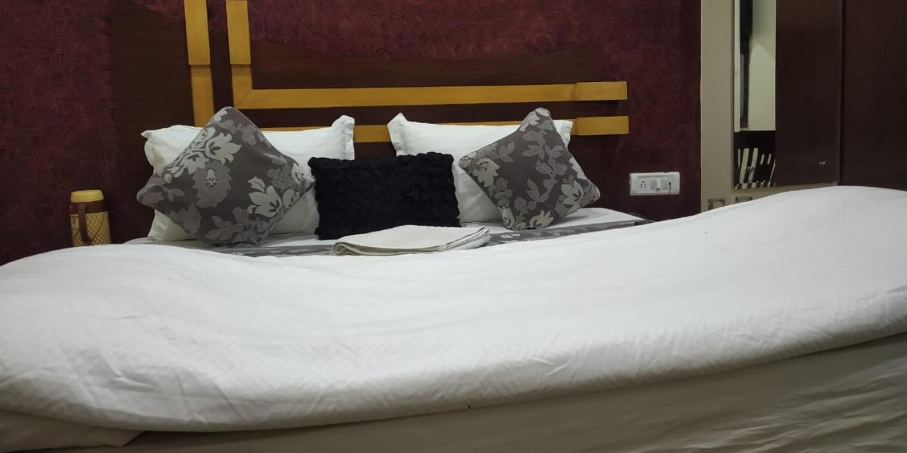 Adb Rooms Udhav Palace New Delhi Ngoại thất bức ảnh