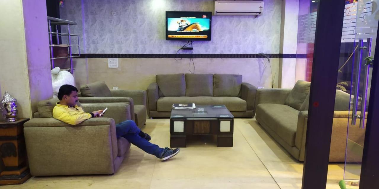 Adb Rooms Udhav Palace New Delhi Ngoại thất bức ảnh