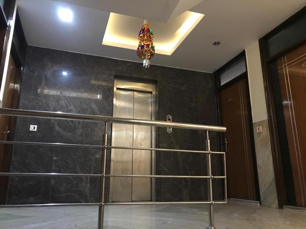 Adb Rooms Udhav Palace New Delhi Ngoại thất bức ảnh